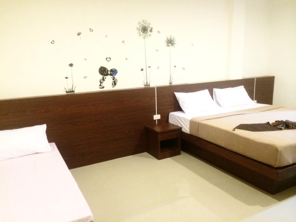 Phuthara Hostel Phuket Camera foto